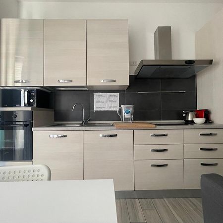 Gardone Apartment - Ampio Appartamento Con 2 Camere Da Letto - Comodo Per Duomo! มิลาน ภายนอก รูปภาพ