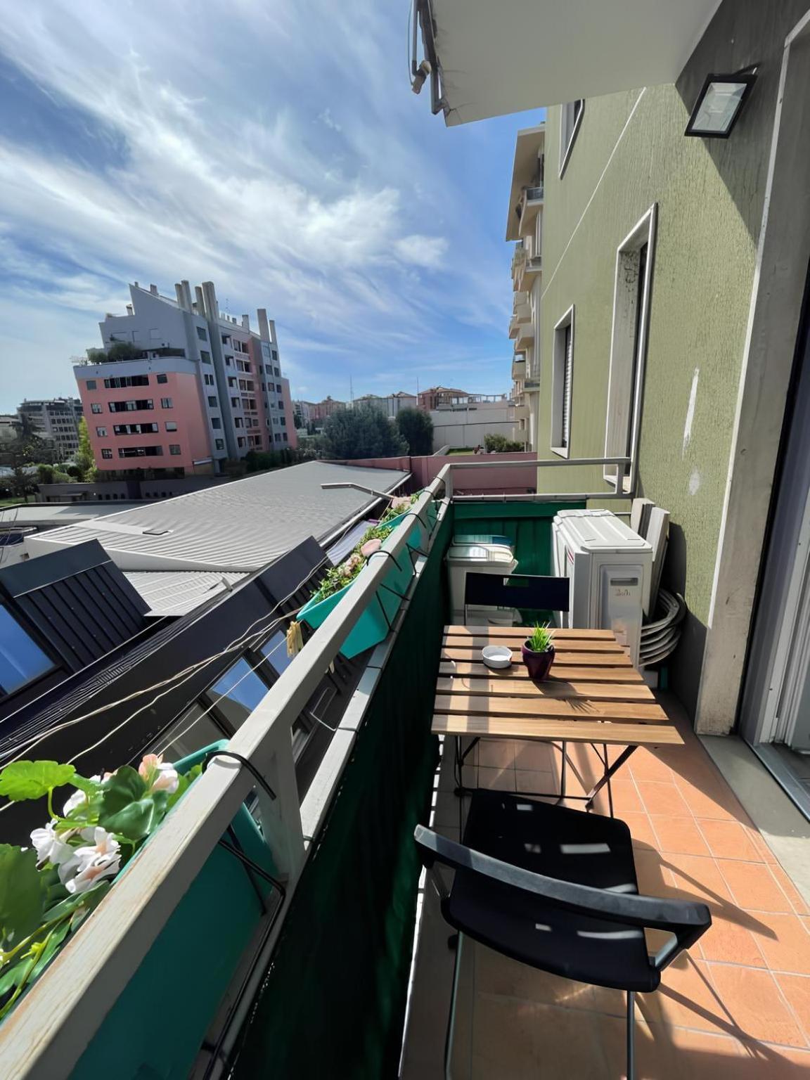Gardone Apartment - Ampio Appartamento Con 2 Camere Da Letto - Comodo Per Duomo! มิลาน ภายนอก รูปภาพ