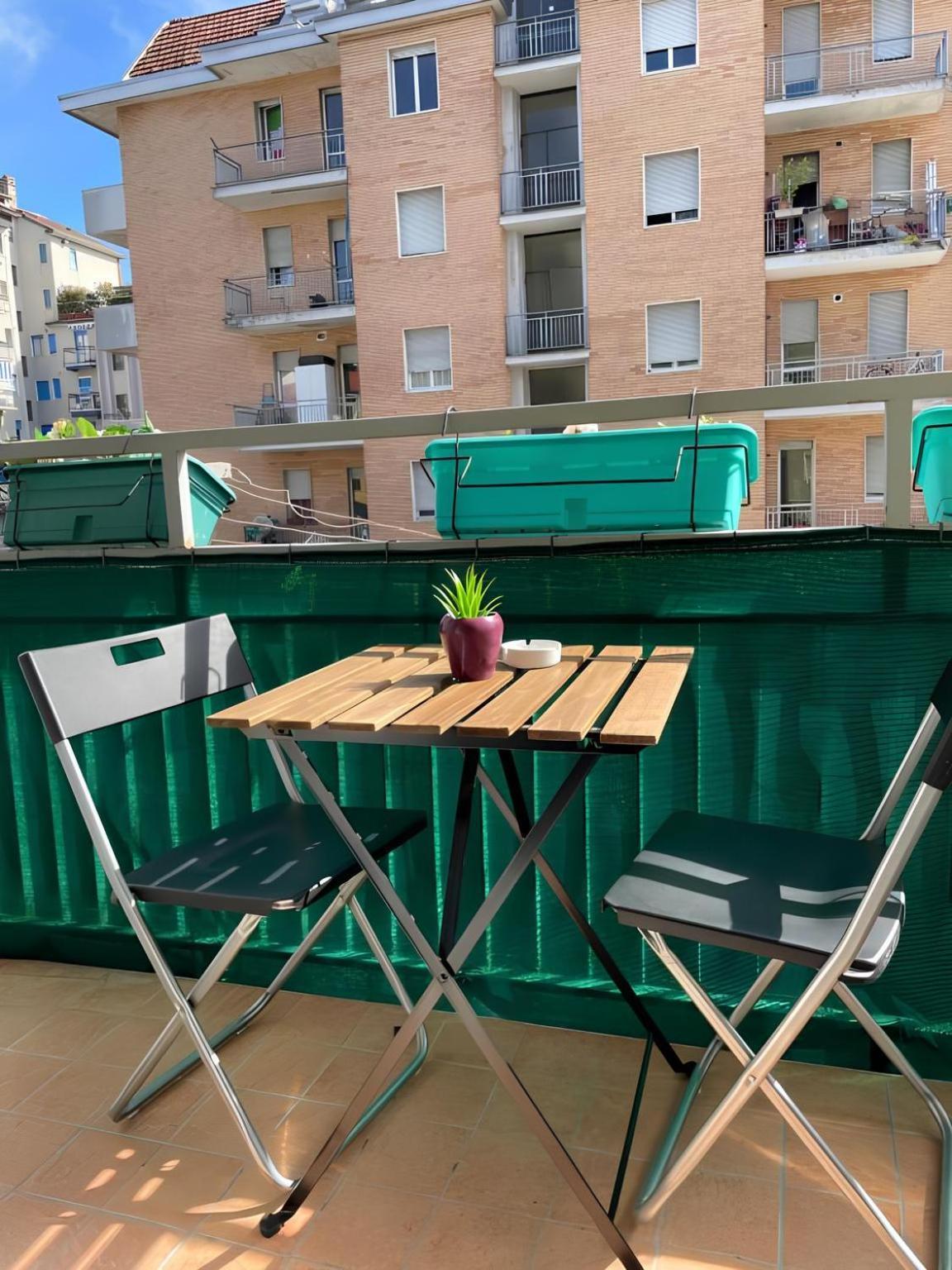 Gardone Apartment - Ampio Appartamento Con 2 Camere Da Letto - Comodo Per Duomo! มิลาน ภายนอก รูปภาพ