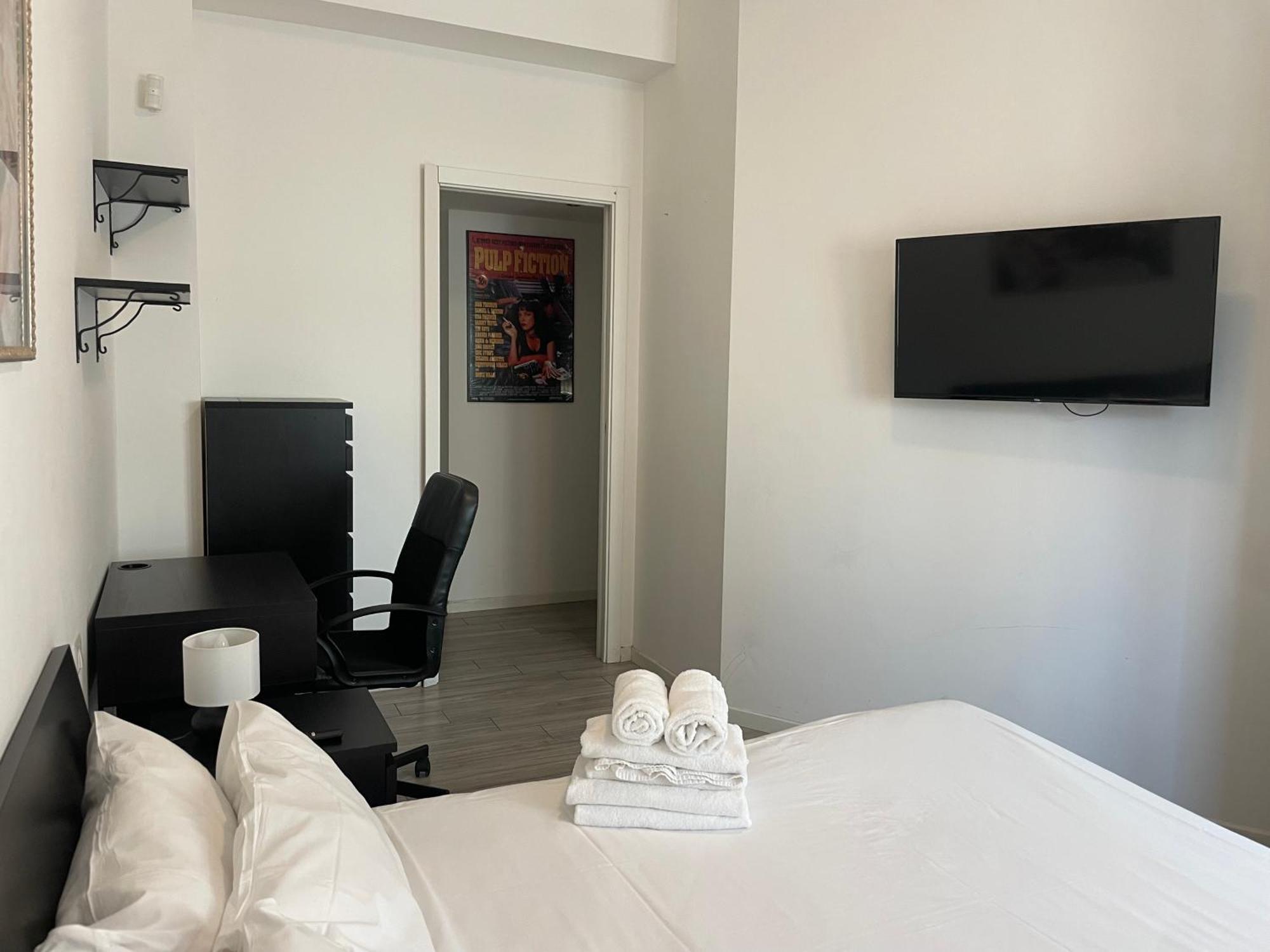 Gardone Apartment - Ampio Appartamento Con 2 Camere Da Letto - Comodo Per Duomo! มิลาน ภายนอก รูปภาพ