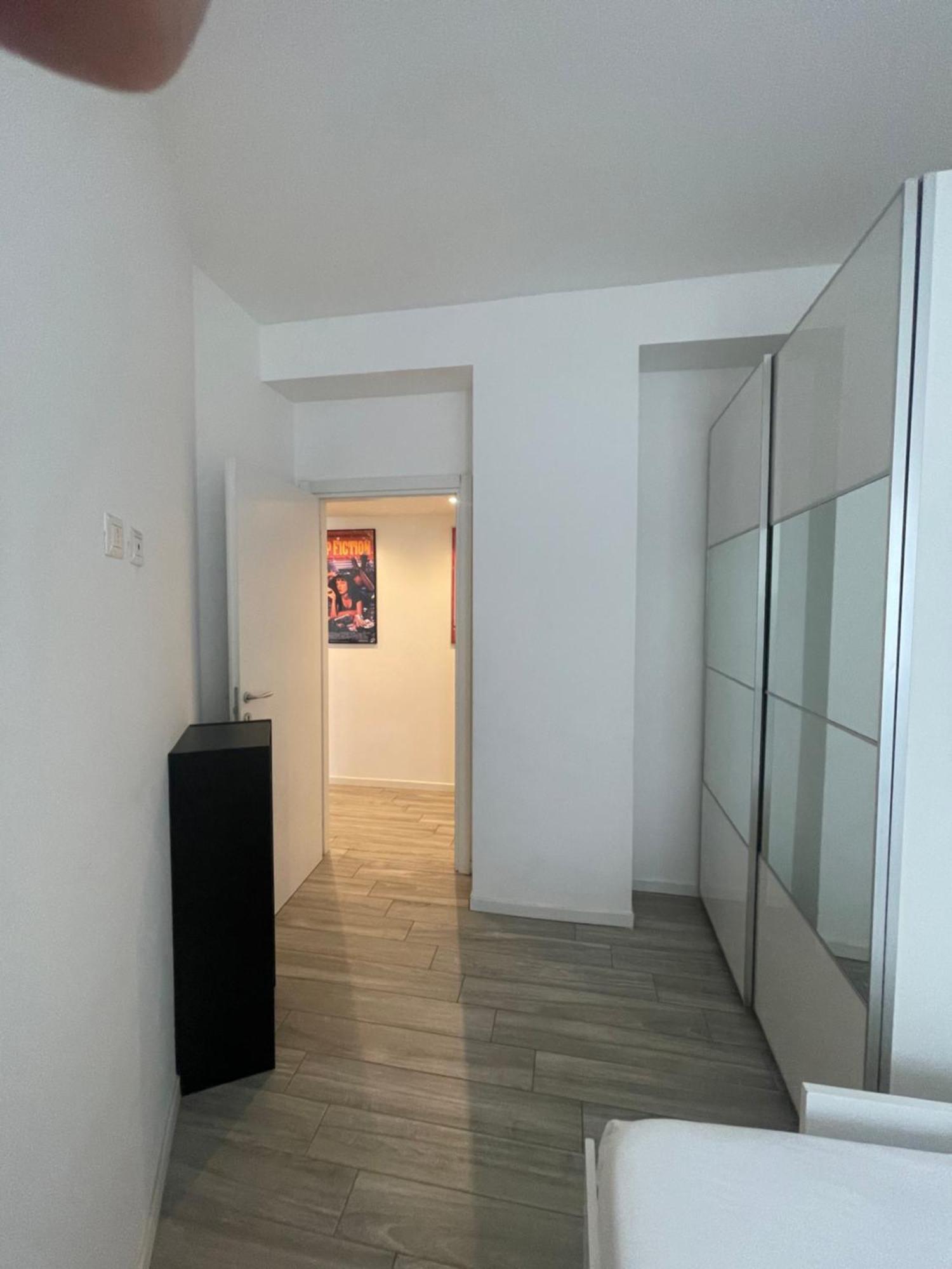 Gardone Apartment - Ampio Appartamento Con 2 Camere Da Letto - Comodo Per Duomo! มิลาน ภายนอก รูปภาพ