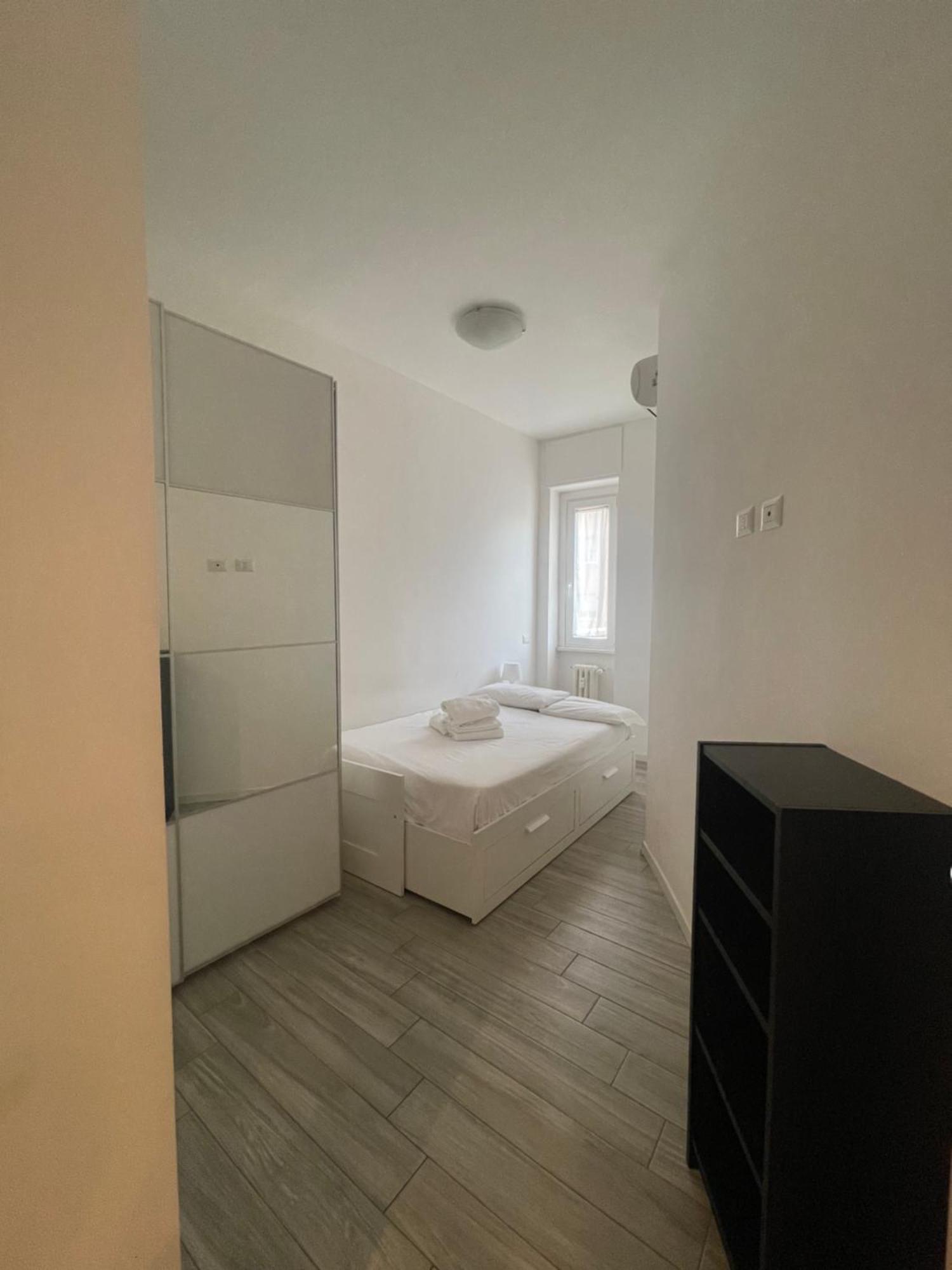 Gardone Apartment - Ampio Appartamento Con 2 Camere Da Letto - Comodo Per Duomo! มิลาน ภายนอก รูปภาพ